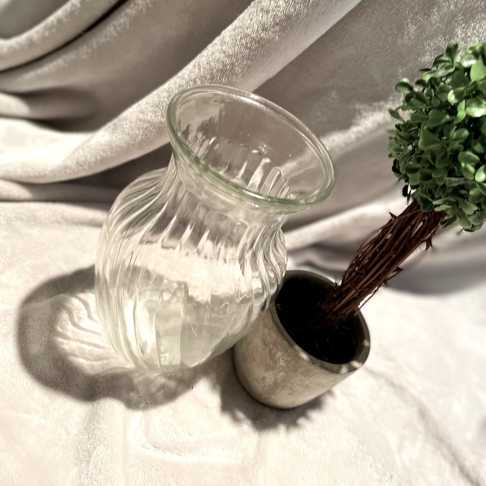 ‼️3/$33‼️ ✨🍶Simple Vase🍶✨